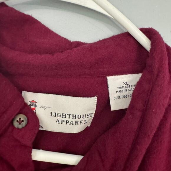 NWOT Lighthouse Apparel Dark Red Snowflake Button Down Top Size XL - Picture 4 of 8